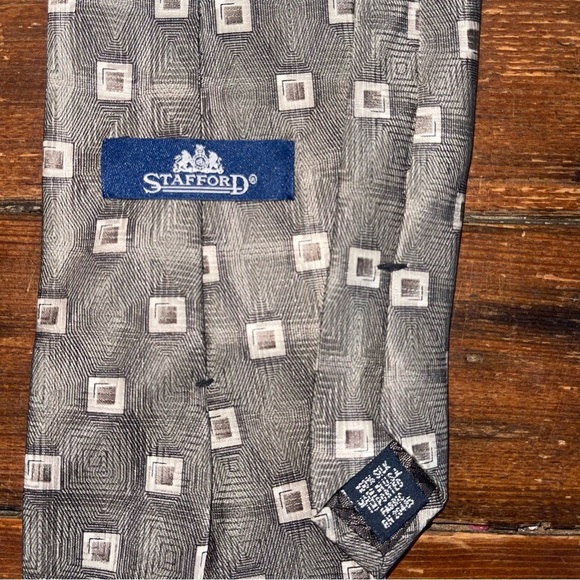 Robert Talbott Green and Gray Silk Ties - Picture 9 of 10